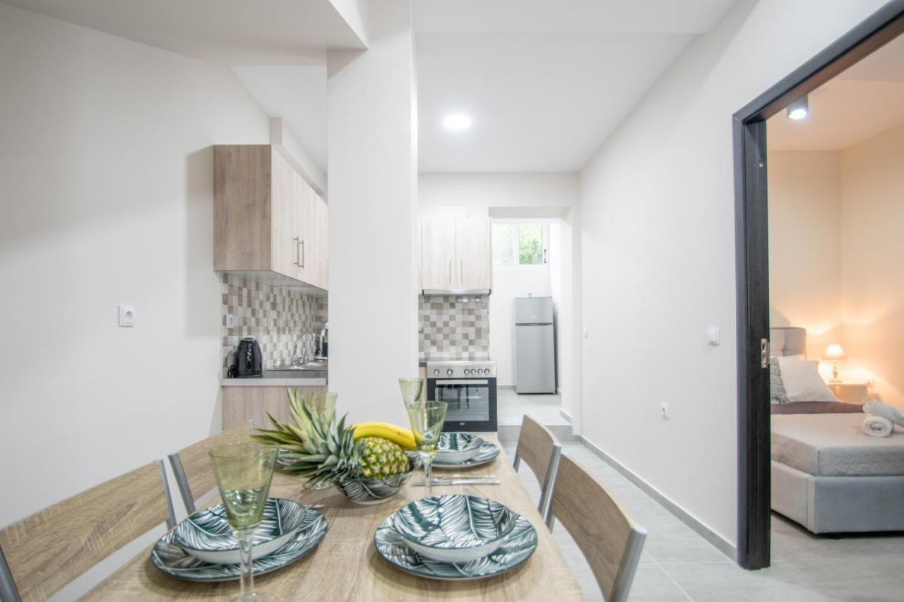J & A Kandilas Apartment Закінф Екстер'єр фото