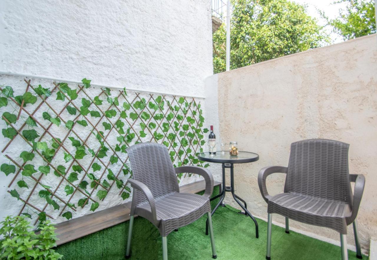 J & A Kandilas Apartment Закінф Екстер'єр фото