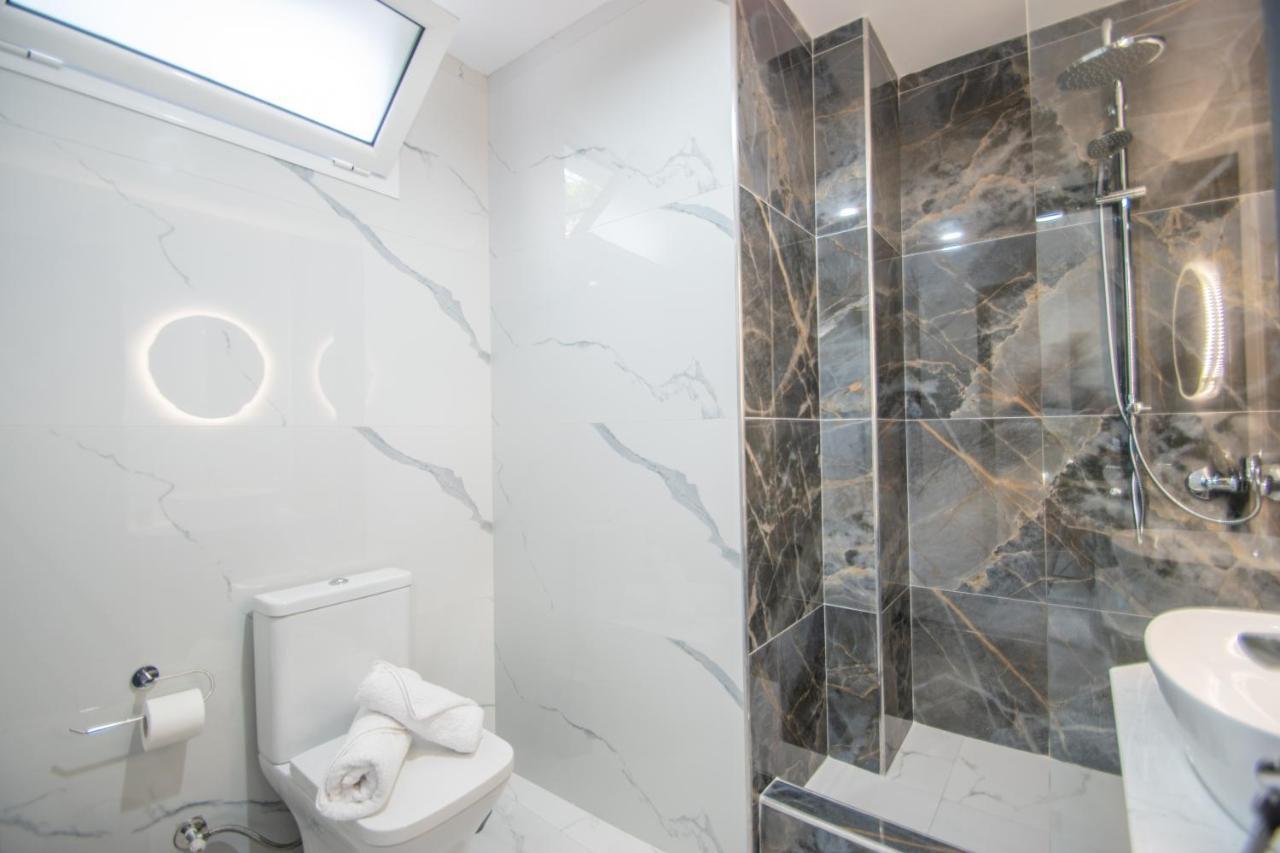 J & A Kandilas Apartment Закінф Екстер'єр фото